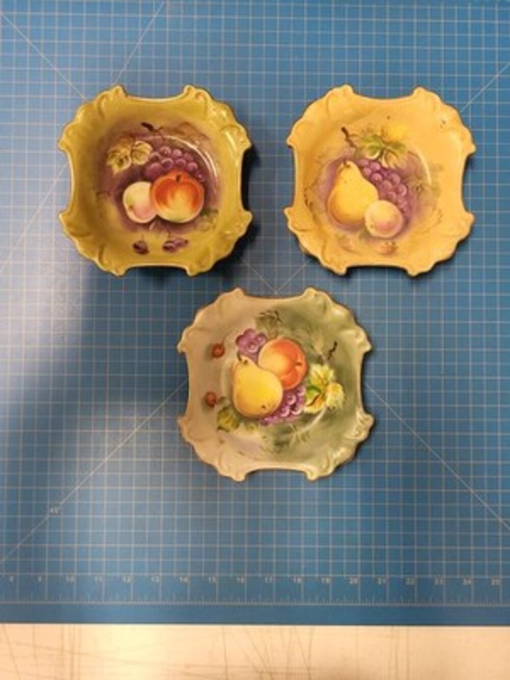 ARCO Fine Quality Fruit Bowls Set 3 Japan Floral Design Vintage Decor Plates
